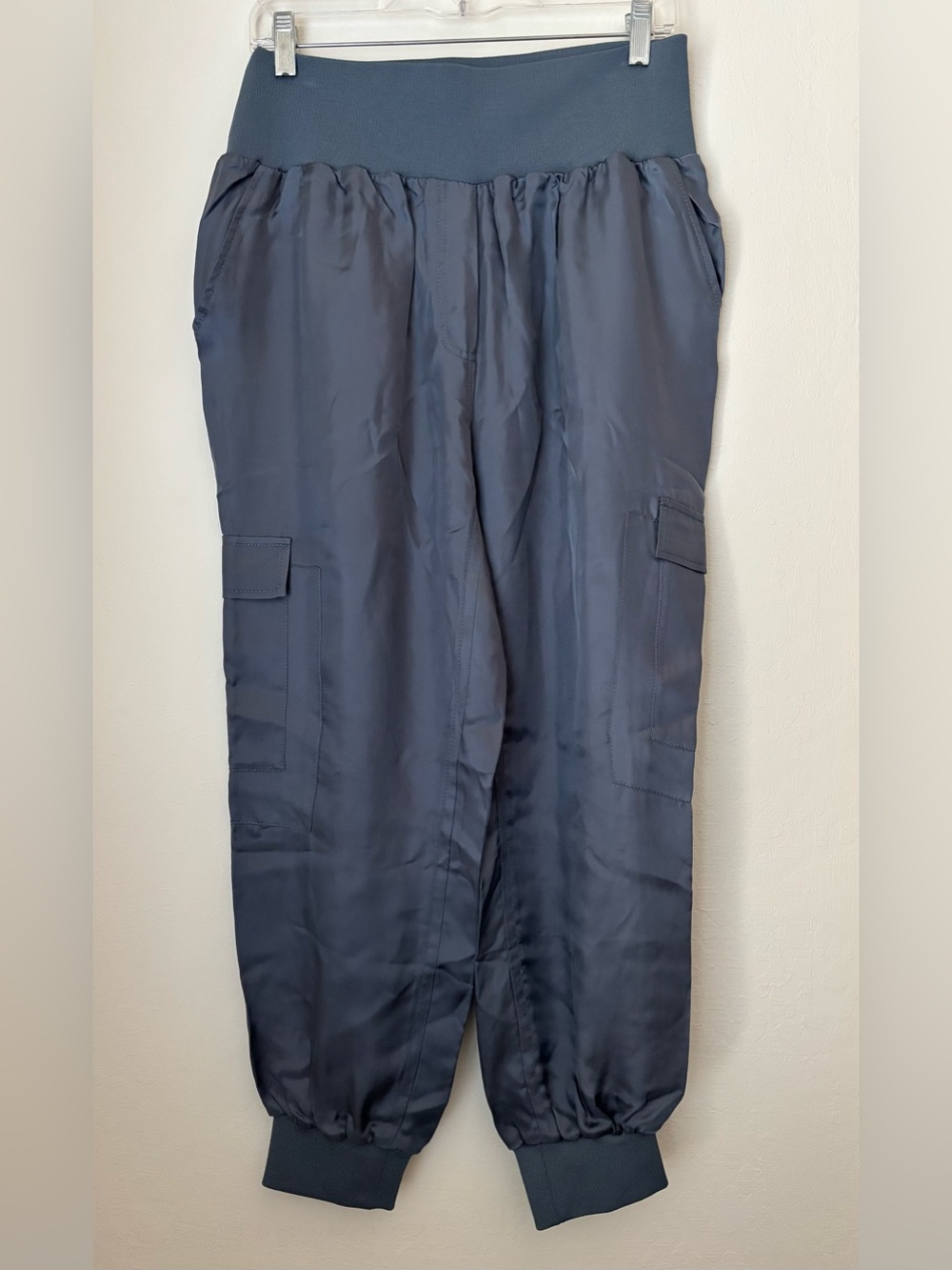 Cinq à Sept Cupro Giles Cargo Cropped Jogger Pants Size XL Blue Contemporary